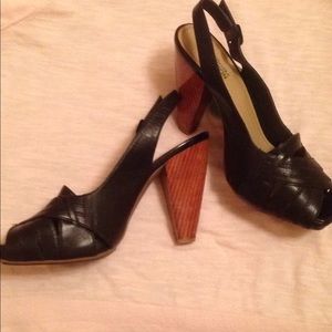 Kenneth Cole leather heels